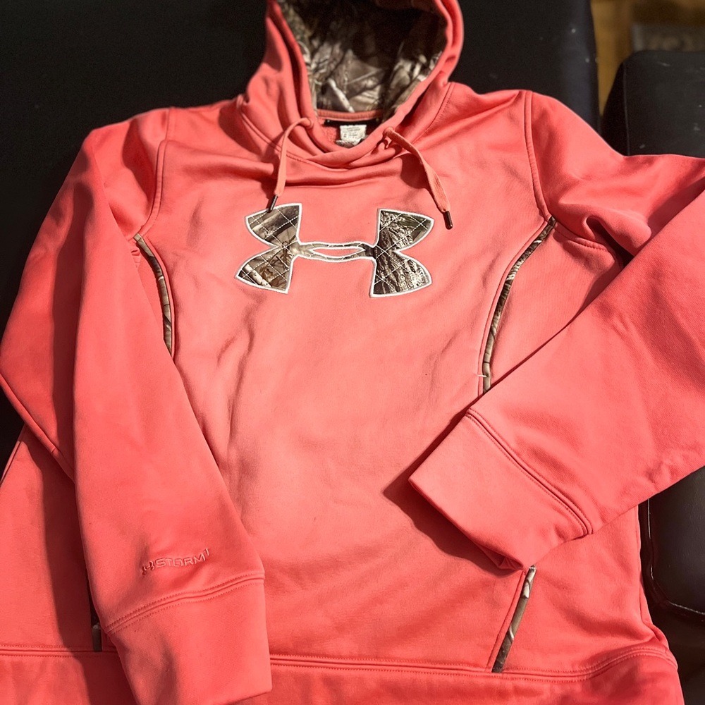 UNDER ARMOUR
Large/Loose